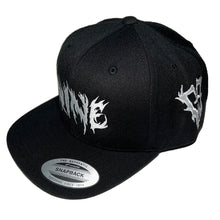 Load image into Gallery viewer, Embroidered Basic Design Snapback Hat
